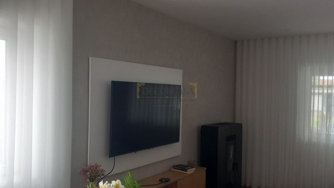 Home 11 Cortina